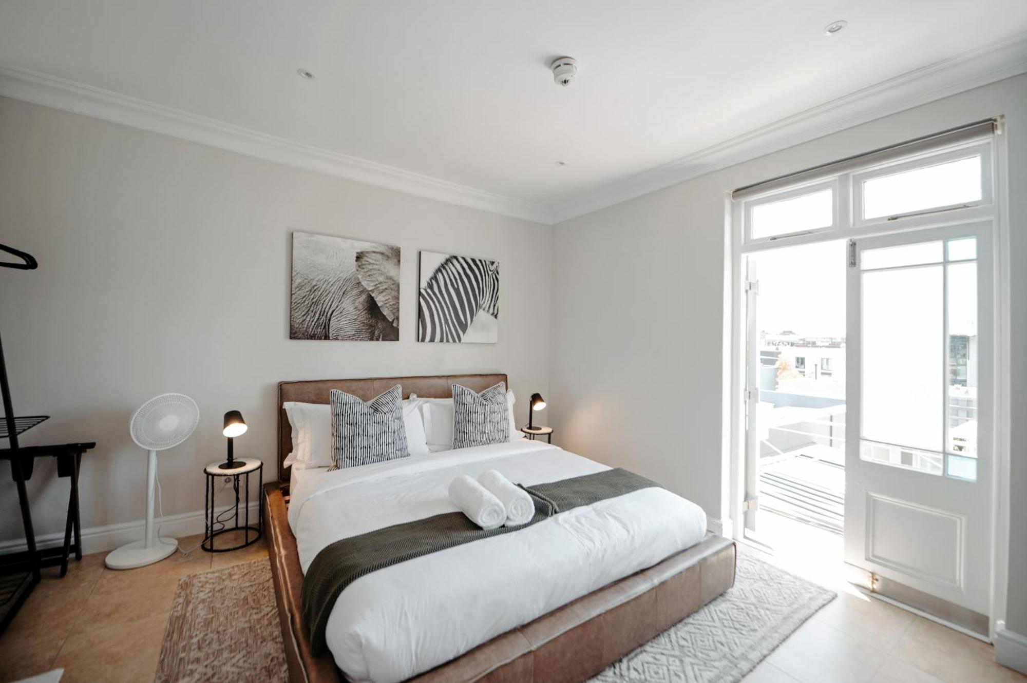 Dixon House In De Waterkant By Cape Finest Cape Town Room photo