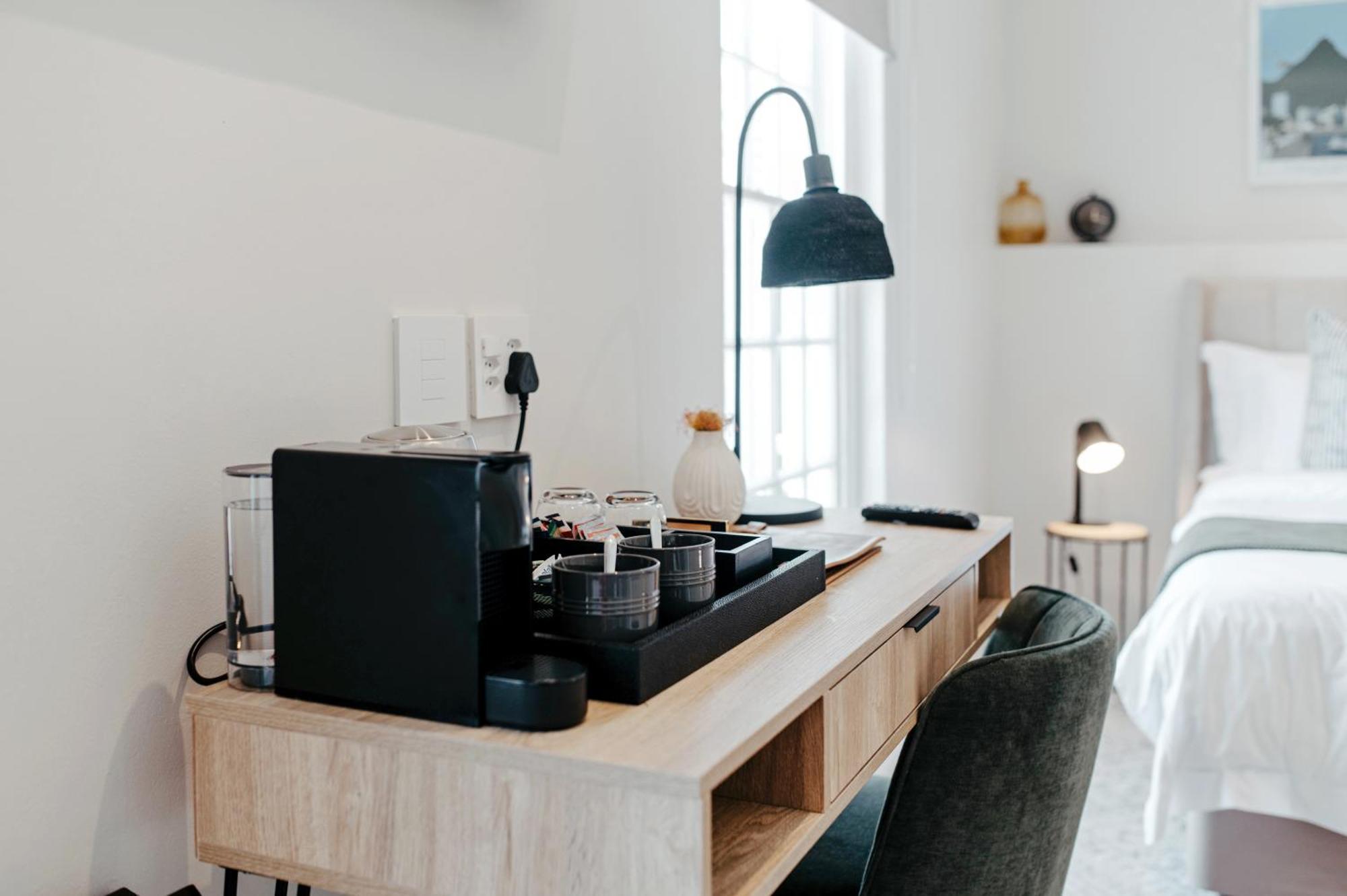 Dixon House In De Waterkant By Cape Finest Cape Town Room photo
