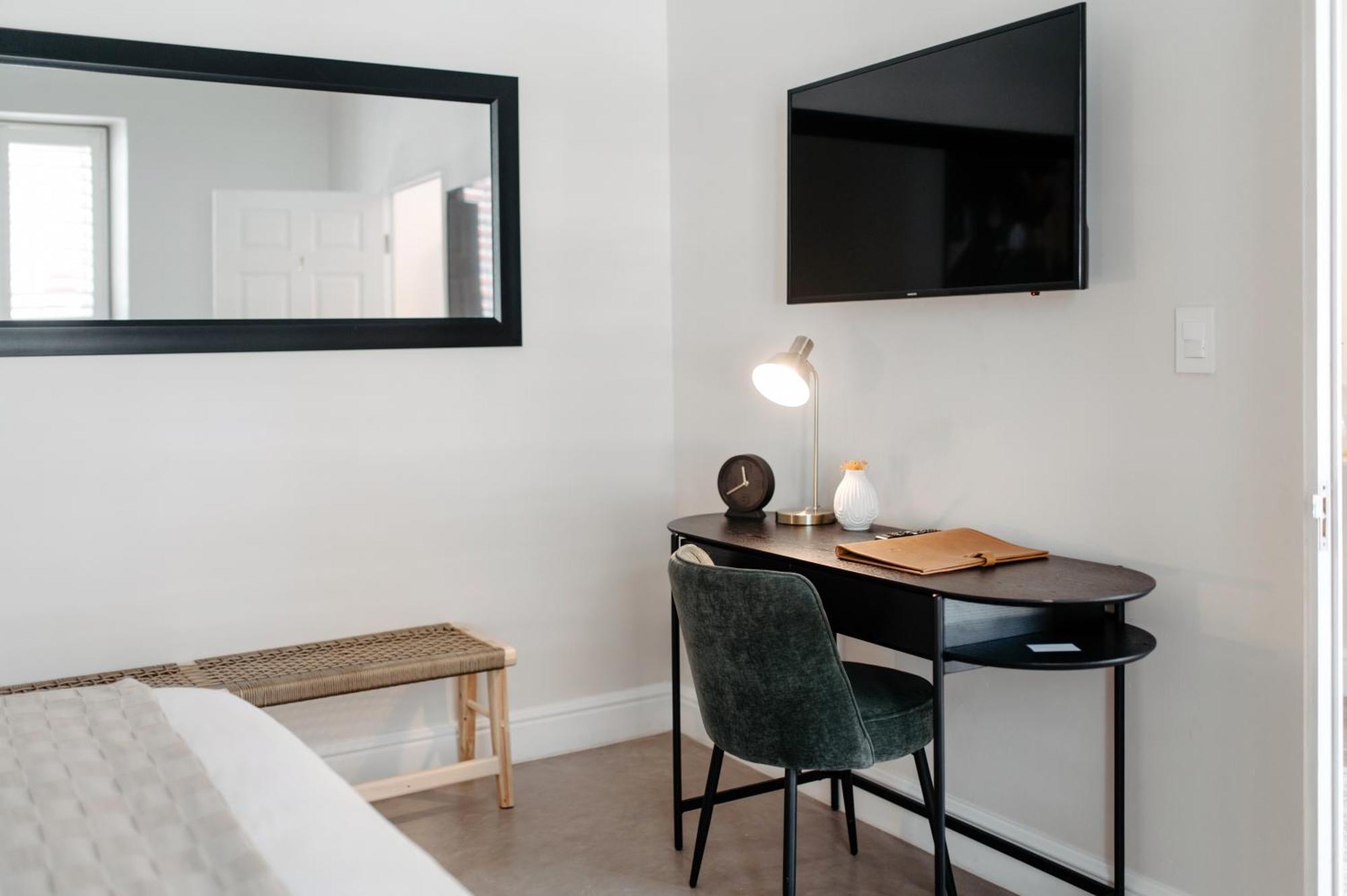 Dixon House In De Waterkant By Cape Finest Cape Town Room photo